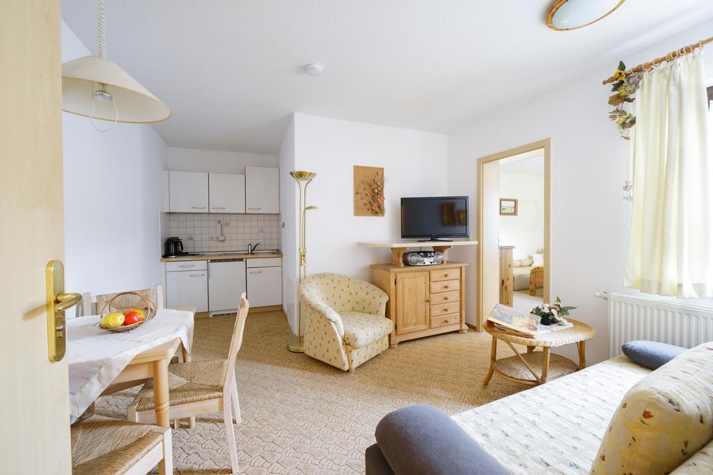 Landpension Risch Pensión 3*